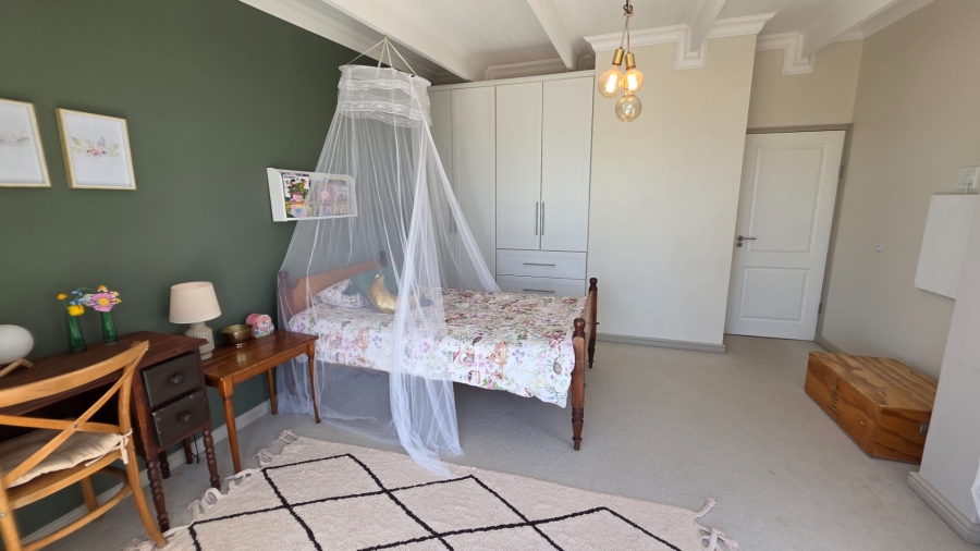 4 Bedroom Property for Sale in Hartenbos Heuwels Western Cape